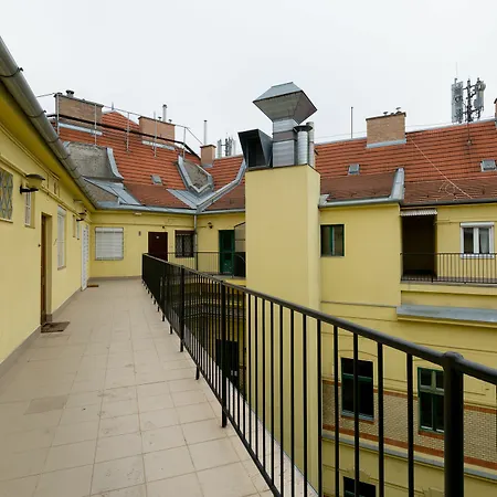 Bpm-apartment Five Lägenhet *